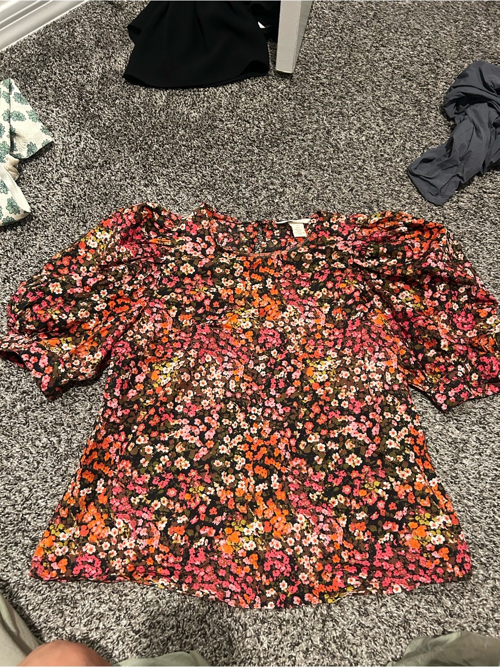 H&M Floral Puff-Sleeve Blouse in Pink, Orange & Black
